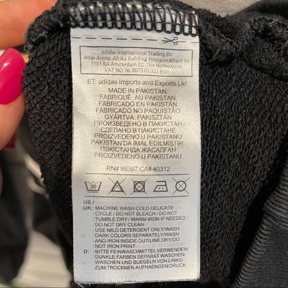 Adidas Black sweatshirt athleisure loungewear - Picture 9 of 9